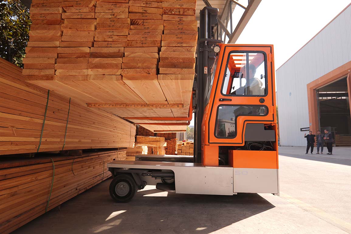 Customer Case | Zowell Electric Side Loader/Multi-Directional Forklift Help You Realize Efficient Handling of Extra Long and Heavy Duty Materials